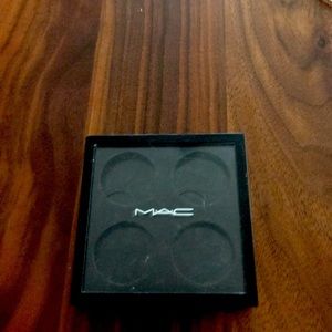 Mac magnet shadow palette